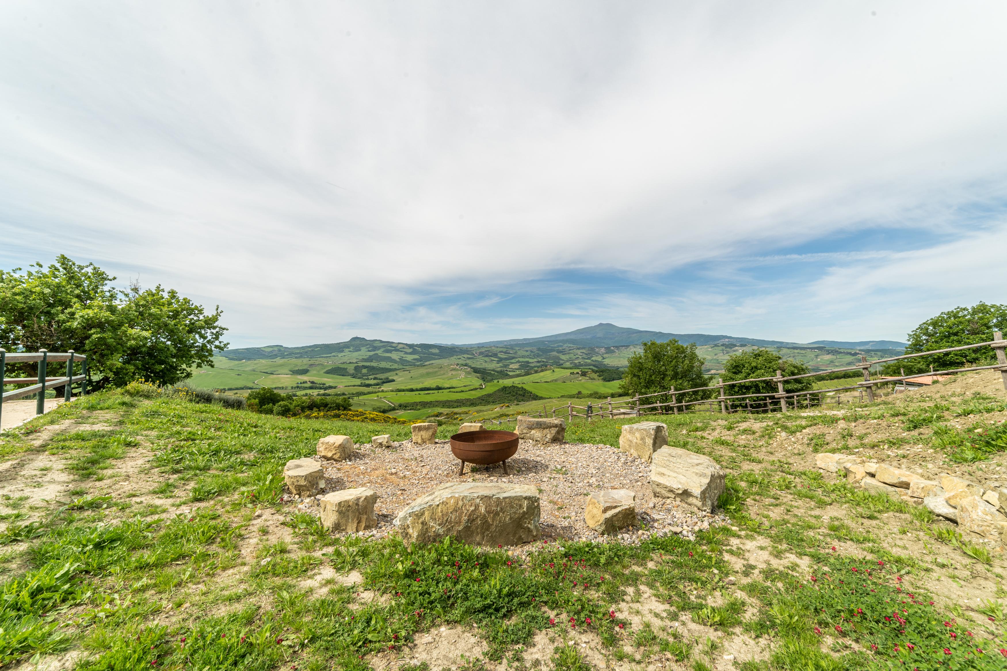 Podere Val D'Orcia - Tuscany Equestrian Сартеано Екстериор снимка