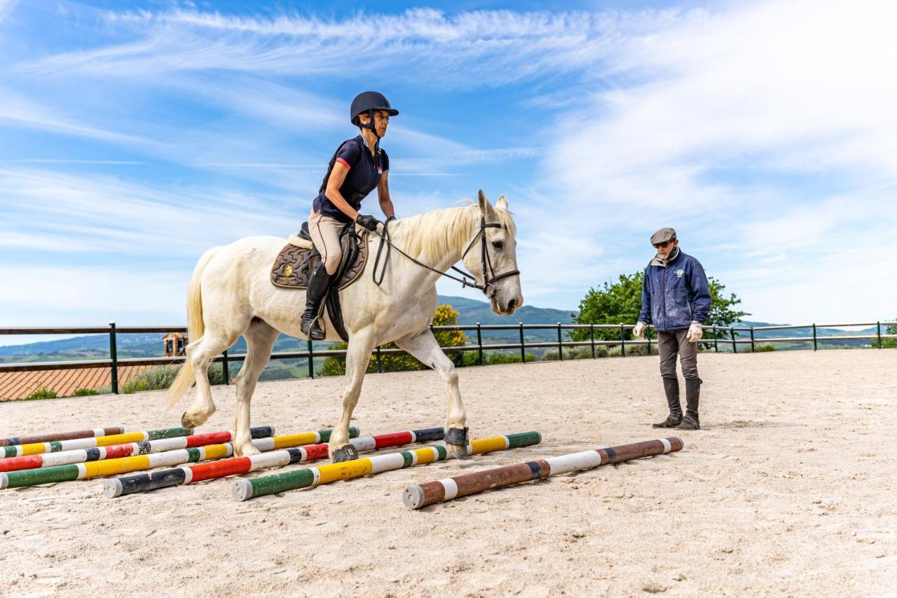 Podere Val D'Orcia - Tuscany Equestrian Сартеано Екстериор снимка